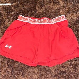 UNDER ARMOUR SHORTS